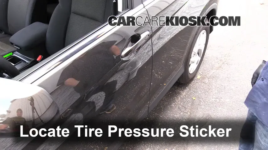 2015 Honda CR-V EX 2.4L 4 Cyl. Tires & Wheels Check Tire Pressure